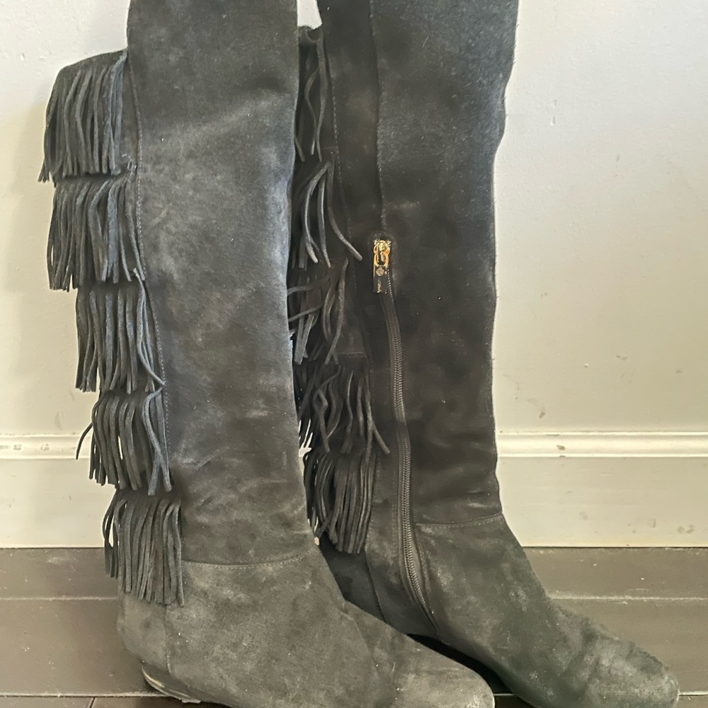 🖤sold🖤Isola Tavora Black Fringe Tall Wedge Boots Womens Size 8.5 - Picture 7 of 7